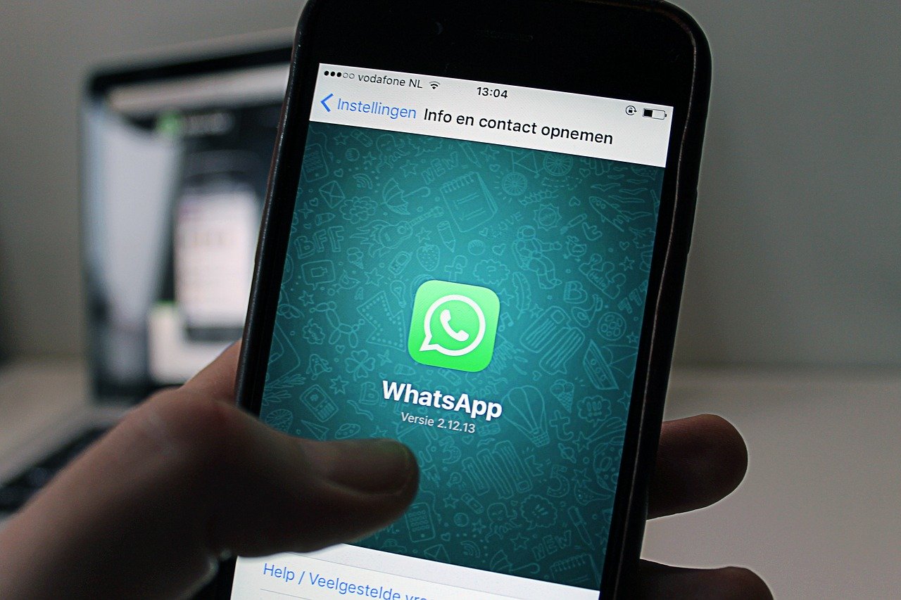 [Solved]: How to use Whatsapp for business marketing?